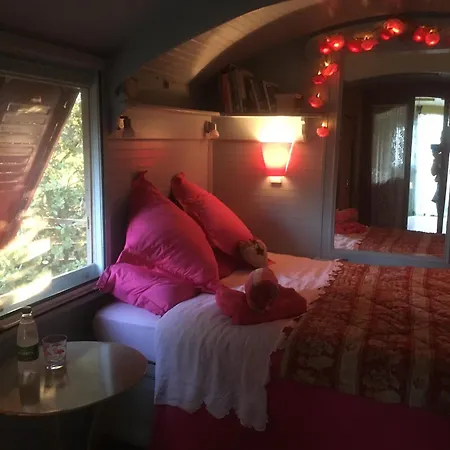 And Bedroom And Circus Wagon At Mas Pryce Sardan